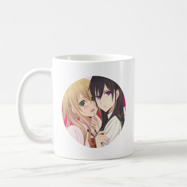 Caneca De Café Citrino | Mei x Yuzu | Yuri Anime Manga | (Esquerda)