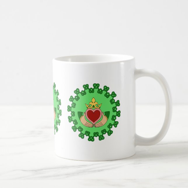 Caneca De Café Claddagh e Entrelaçamento Verde (Direita)