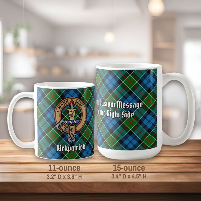 Caneca De Café Clan Kirkpatrick Crest sobre Tartan (Criador carregado)