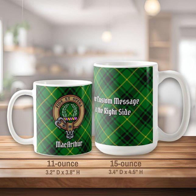 Caneca De Café Clan MacArthur Crest sobre Tartan (Criador carregado)