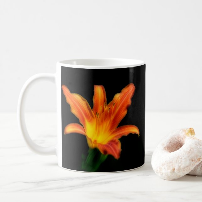Caneca De Café Classic ceramic mug with lily design (Com Donut)