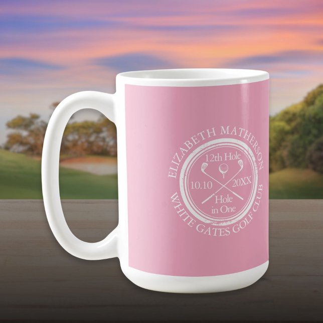 Caneca De Café Clássico Buraco em Um Feminino Bonito Rosa Golfe (Hole in One Classic Pretty Feminine Pink Golf Coffee Mug)