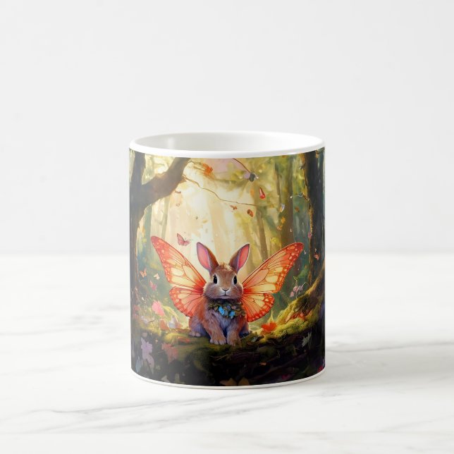 Caneca De Café Coelhinho branco numa floresta encantada (Centro)