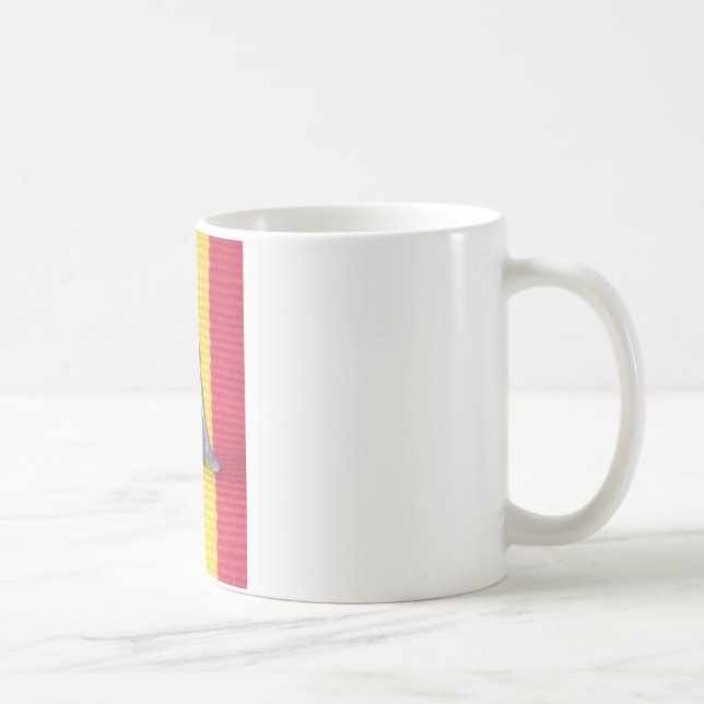 Caneca De Café Coelhinho em Cores Rasta: Um Toque de Impressão de (Direita)
