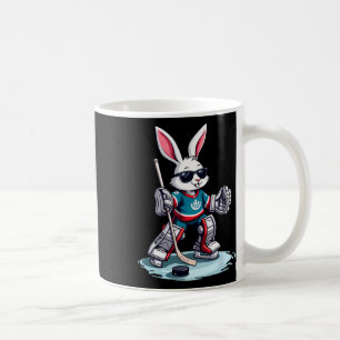 Caneca De Café Coelho da Páscoa Jogando Hóquei no Halloween