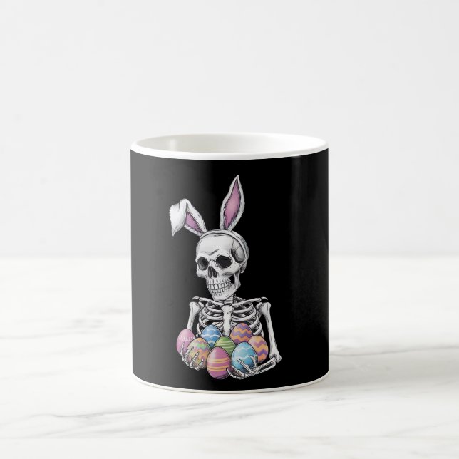 Caneca De Café Coelho Esqueleto Segurando Ovos de Páscoa Coelho D (Centro)