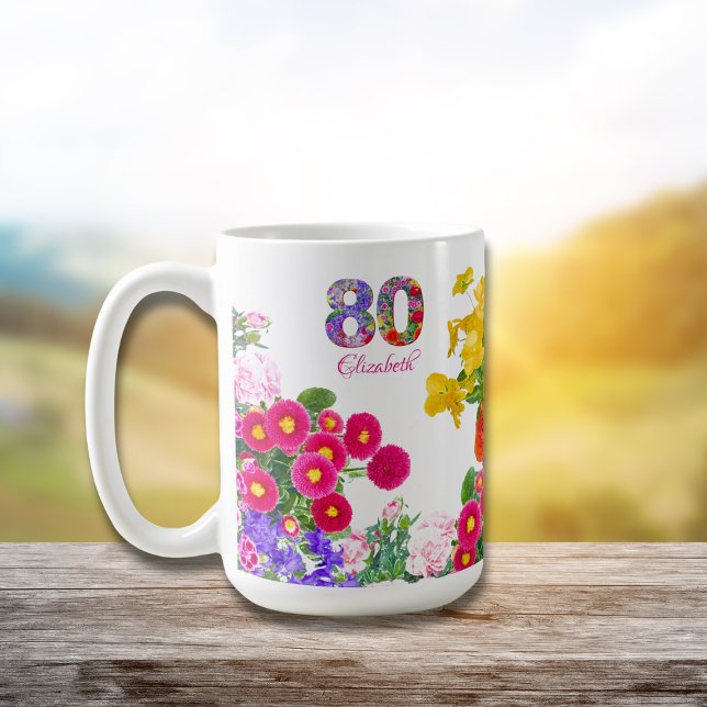 caneca de café com buquê floral para festa de 80 a (Criador carregado)
