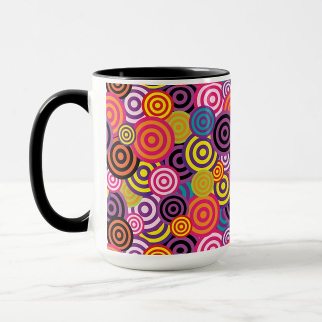 caneca de café com círculos psicodélicos (Esquerda)