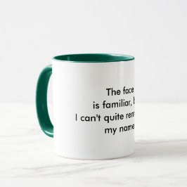 Caneca de café com citação engraçada e rosto famil
