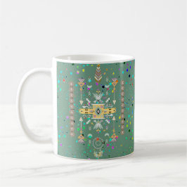 Caneca de café com design tribal amarelo e verde