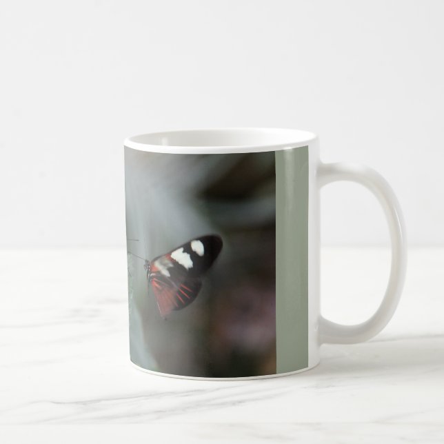 caneca de café com duas borboletas (Direita)
