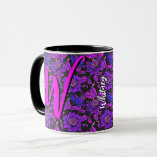 Caneca de Café com Flores Pretas e Flores Roxas Ro