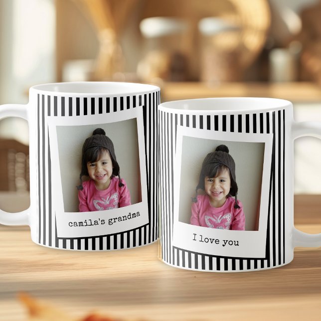 Caneca de Café com Foto da Vovó Moderna Simples 2 (Front and back of photo mug shown on image, customize with photos and text.)