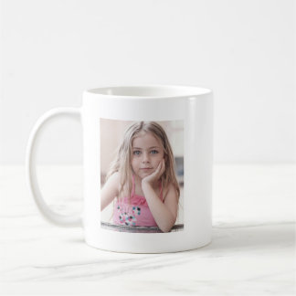 Caneca de café com foto e texto personalizados