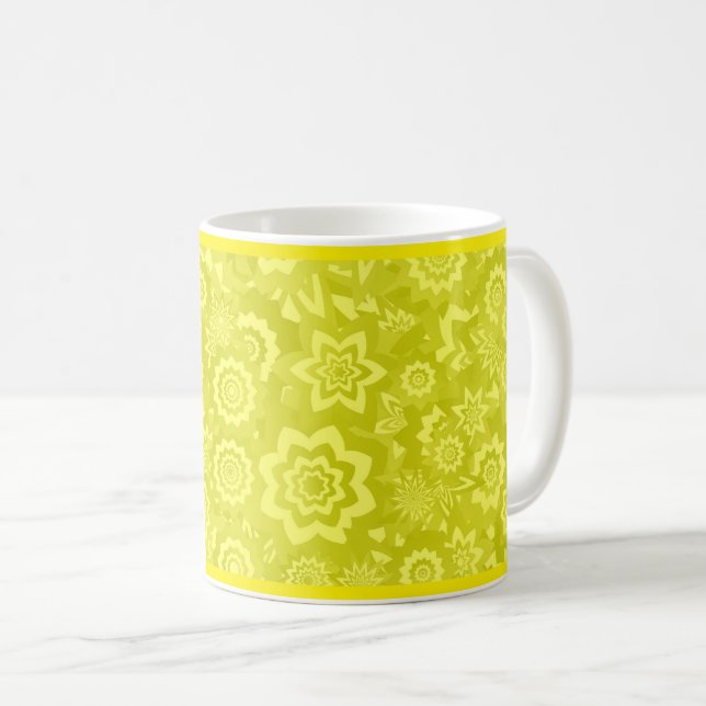 Caneca de Café com Fundo Floral Amarelo Ensolarado (Frente Esquerda)