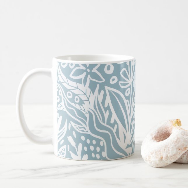 Caneca de Café com Padrão Botânico Azul Minimalist (Com Donut)