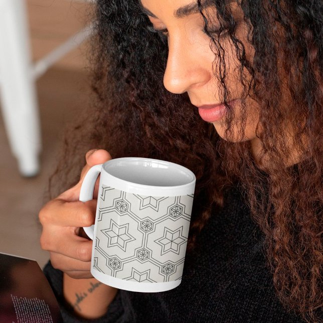 Caneca de Café com Padrão Geométrico Contínuo (Criador carregado)