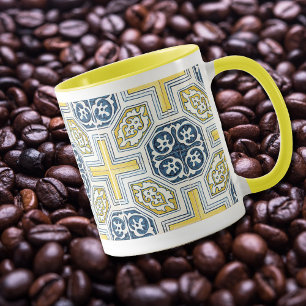 Caneca de Café com Padrão Geométrico de Azulejos A