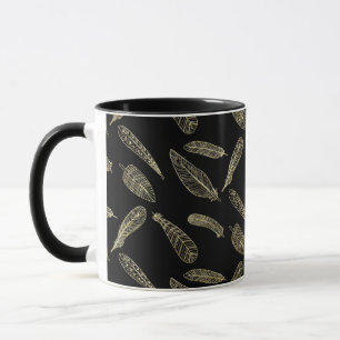caneca de café com penas de pato