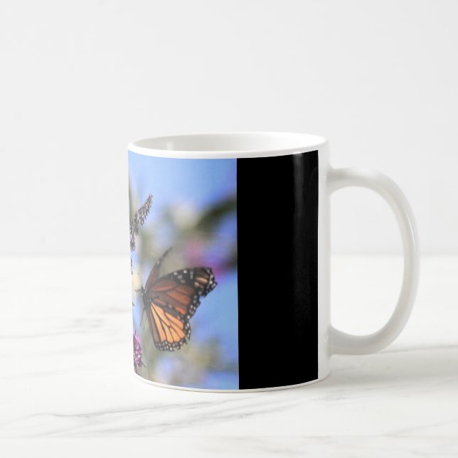 caneca de café com satisfacção da borboleta… (Direita)
