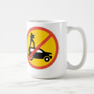 Caneca de café com sinal Euro sem teto
