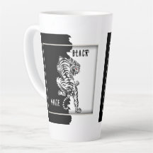 Caneca de café com tigre preto e branco