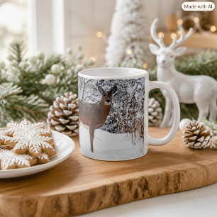 Caneca de Café com Veado de Cauda Branca na Neve d