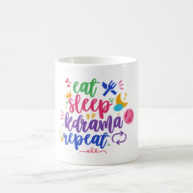 Caneca De Café Coma Repetição Kdrama no Sono - Engraçado Kdrama (Centro)
