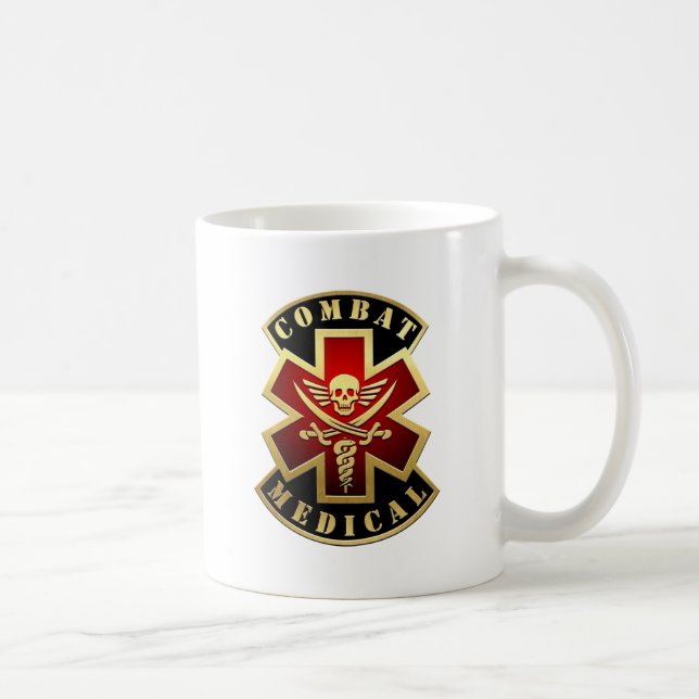 Caneca De Café Combate ao crânio e espadas médicas (Direita)