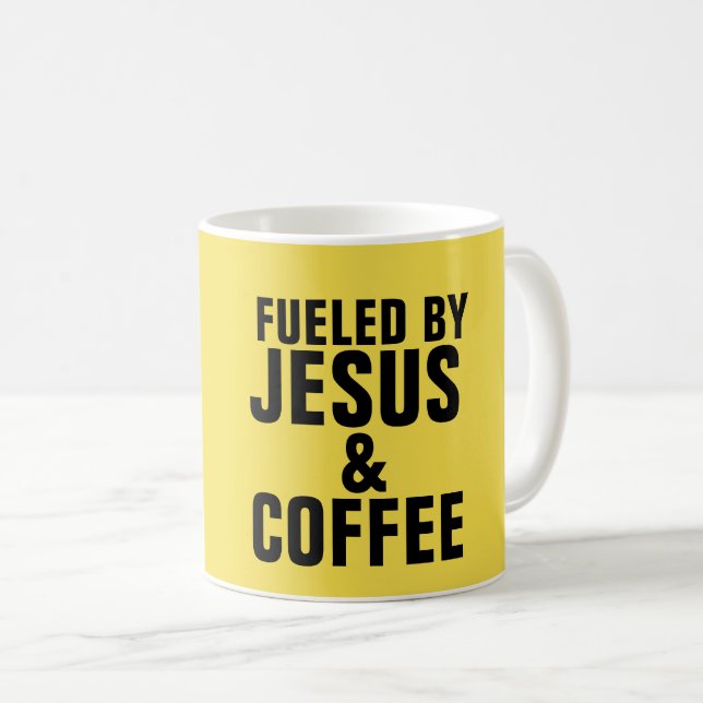 CANECA DE CAFÉ COMBUSTÍVEL POR JESUS E CAFÉ MUGS (Frente Esquerda)