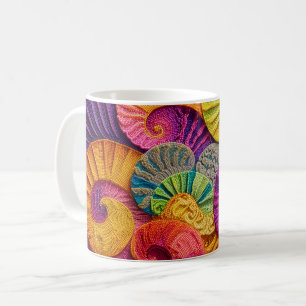 Caneca De Café Conchas Cromáticas: Mosaico Vibrante em Espiral