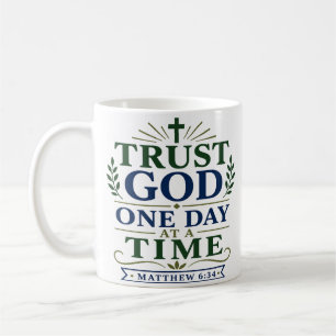Caneca De Café Confie em Deus Um Dia de Cada Vez Estética Cristã