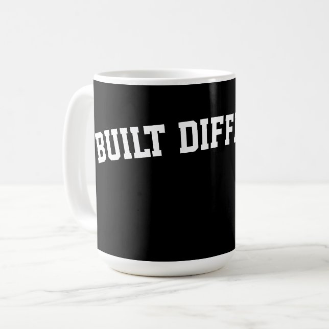 Caneca De Café Construído Diferente – Declaração Ousada de Street (Frente Esquerda)