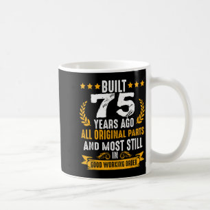 Caneca De Café Construído Há 75 Anos Desejos de Aniversário de 75