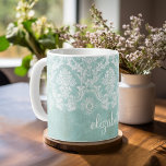 Caneca De Café Cor damasco de Vintagem Azul de Gelo com Término G<br><div class="desc">Um padrão de vintage com um design de chalkboard e rendas. Olhem com atenção para as flores e folhas. Um design de moda com cores de tom de joia e elegância. Os itens são mais fáceis de personalizar quando você substitui todos os textos e fotos primeiro. Se a sua arte...</div>