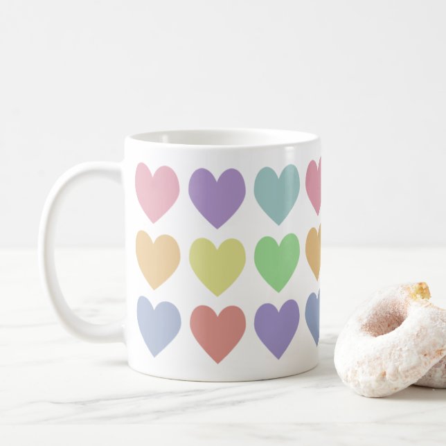 Caneca De Café Corações Arco-Íris de Pastel Girly Bonito (Com Donut)
