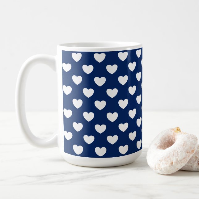 Caneca De Café Corações Azul E Branco Escuro (Com Donut)