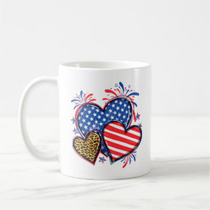 Caneca De Café Corações de Bandeira Americana Estampa de Leopardo