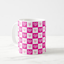 Caneca De Café Corações de escrivagem rosa verificam padrão