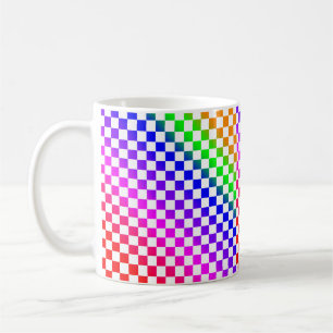 Caneca De Café Cores de Arco-íris e Padrão Xadrez Branco