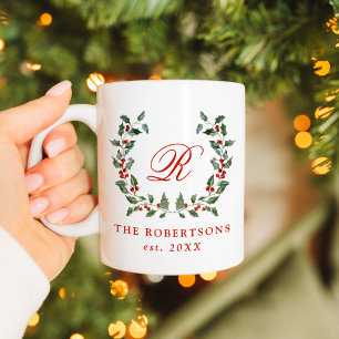 Caneca De Café Coroa de Monograma Personalizado de Azevinho Elega
