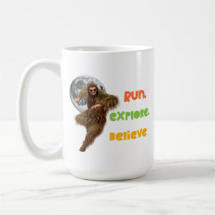 Caneca De Café Correndo Aventura Sasquatch Acredite Design
