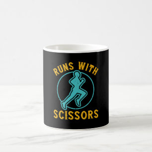 Caneca De Café Correndo - Corre com tesoura