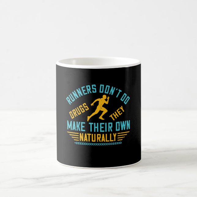 Caneca De Café Correndo - Corredores fazem suas próprias drogas (Centro)