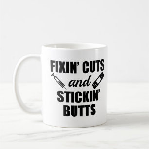 Caneca De Café Cortes e camisa engraçada de enfermeira de Bumbuns