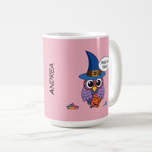 Caneca De Café Coruja do Assistente de Cartoons - Trick ou Tratar (Frente Esquerda)
