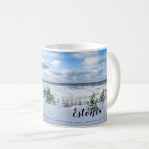 Caneca De Café Costa do mar Báltico coberta de neve no inverno