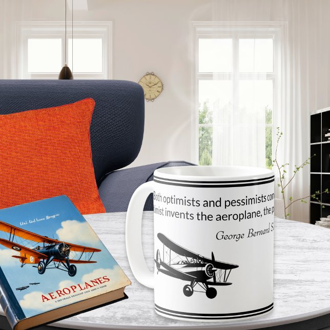 Caneca De Café Cotação Plane Parachute George Bernard Shaw (A mug with aeroplane and parachute quote and pictures, in black and white)
