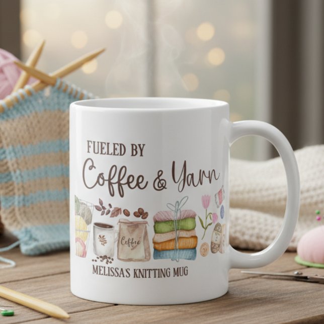 Caneca De Café Cozy Custom Fueled by Coffee & Yarn Knitting Lover (Criador carregado)