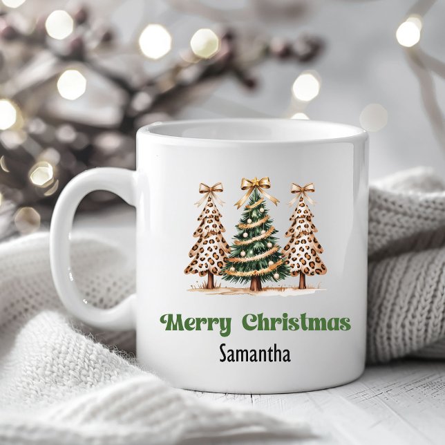 Caneca De Café Cozy Leopard Christmas Trees Personalized Mug (Cozy Leopard Christmas Trees Personalized Mug)